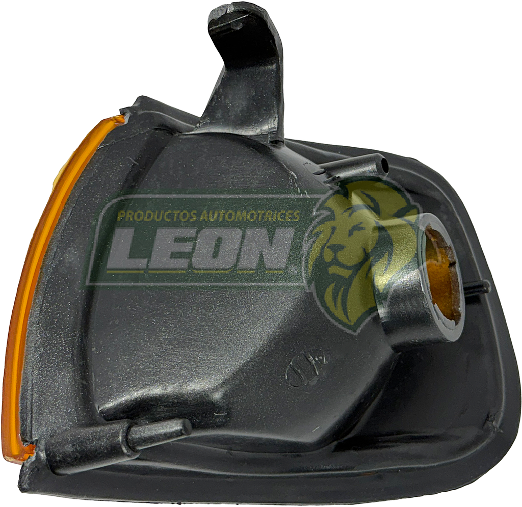 CUARTO NISSAN TSURU III AMBAR 93-17 “PUNTA” (LADO R)