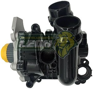 BOMBA DE AGUA VW NEW BEETLE, BORA, GOLF GTI A5, TIGUAN, AMAROK, ALTEA 11-16, SEAT LEON 11-13, AUDI Q5 10-17, AUDI A5 12-17, AUDI TT 07-14, AUDI A6 11-14 (CON CARCASA, TERMOSTATO Y 3 LIGAS, NO INCLUYE SENSOR)