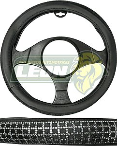 FUNDA P/VOLANTE NEGRA CON PEDRERIA T/DIAMANTE EN CUADRO BLANCO, MEDIANA 38 cm.