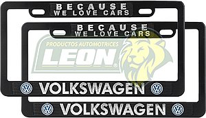 PORTAPLACAS NEGRAS GRABADAS VOLKSWAGEN "BECAUSE WE LOVE CARS" LETRAS CROMADAS  (JGO. c/2 pzas.)