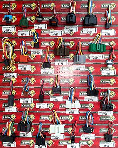 MUESTRARIO DE ARNES TABLA #6 (P/FOCO, FARO, CALAVERA, CAMBIO LUZ, CUARTOS, SOQUET, SWITCHES)