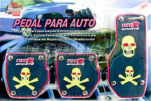 JUEGO DE PEDALES CALAVERA HULE CON FILO ROJO