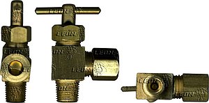 VALVULAS DE AGUJA MACHO ROSCA TUBO Y COMPRESION LATERAL R. DE TUBO: 1/8 ØE DE TUBO: 1/4